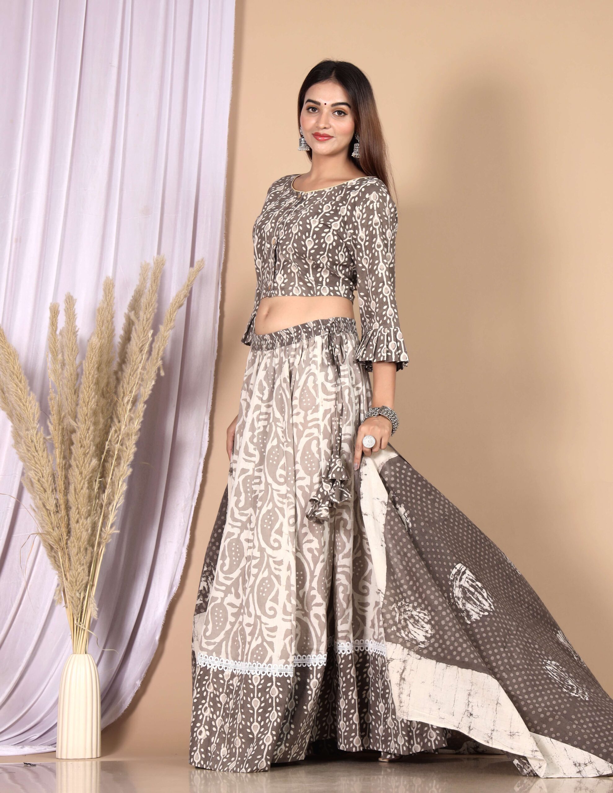 Women’s Grey Cotton Printed Lehenga Choli Dupatta Set - Image 4